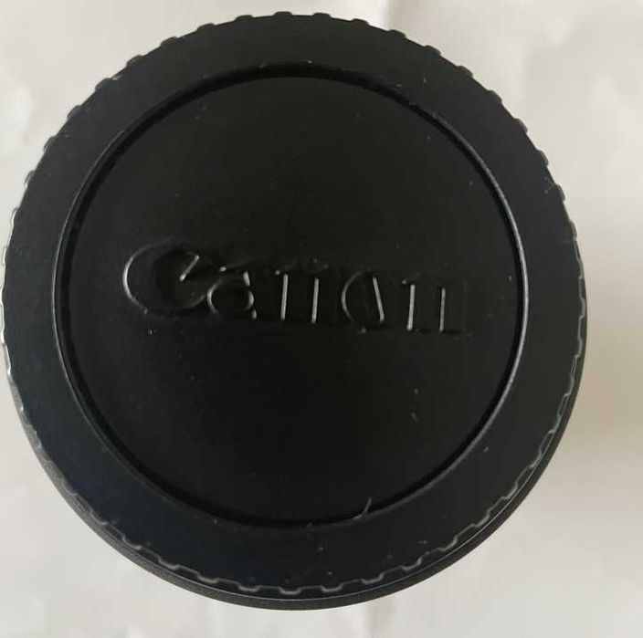 Lente para câmara fotográfica Canon 70-300mm. 1:4-5.6 APO DG