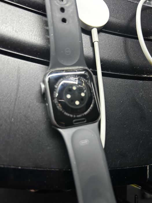 Iwatch series 6 , 40 mm