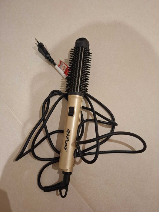 Alisador com escova rickyparodi