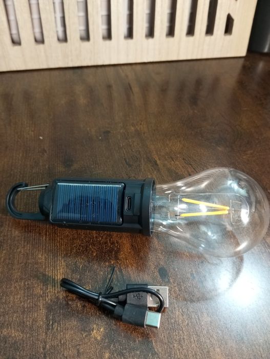 Kempingowa lampka LED