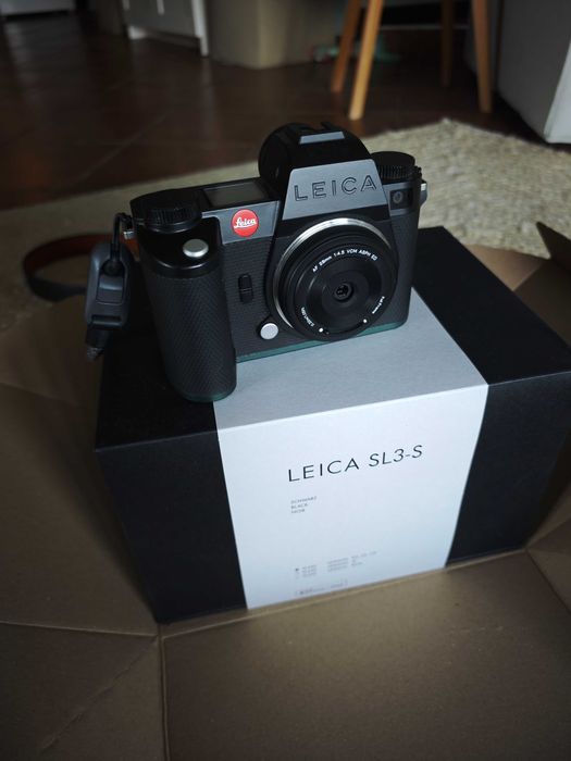 Leica sl3-s excellent condition