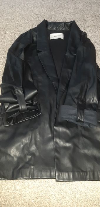 Кожаный пиджак Stradivarius