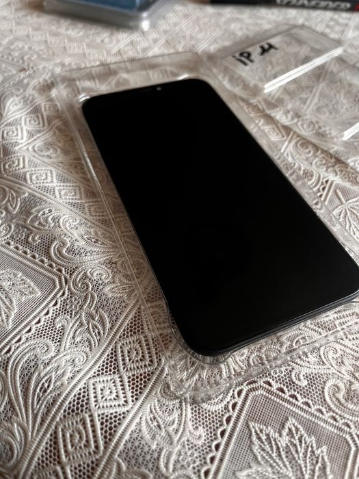 Wyswietlacz iphone 11.     A03