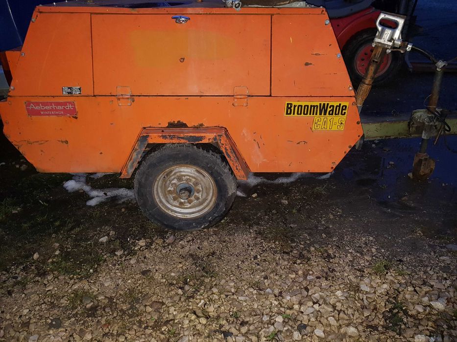 Kompresor sprężarka śrubowa do piaskowania, przecisków, kret, kucie
