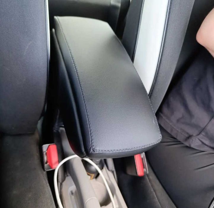 Подлокотник Renault Zoe, Рено Зое