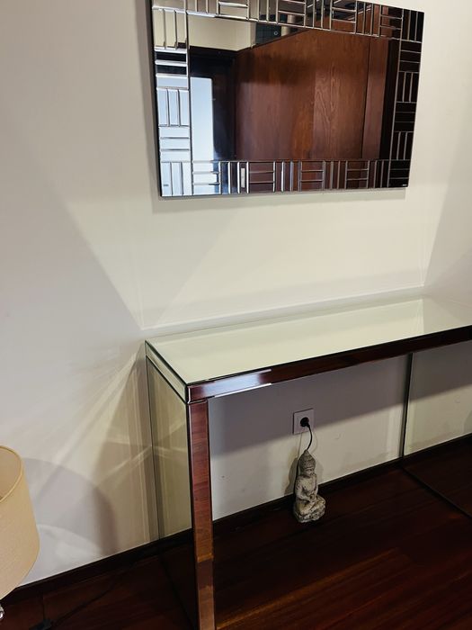 Aparador de entrada com espelho kinda