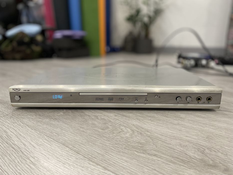 Програвач XORO DVD у робочому стані