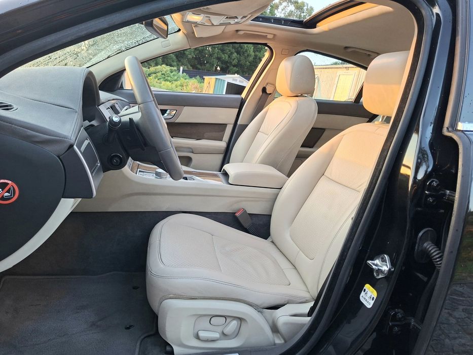Jaguar XF 2.7 D V6 Premium Luxury 1 dono