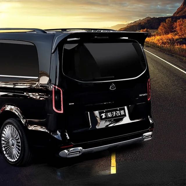 Спойлер Mercedes Vito W447 V260 V250 бленда накладка на багажник ляду