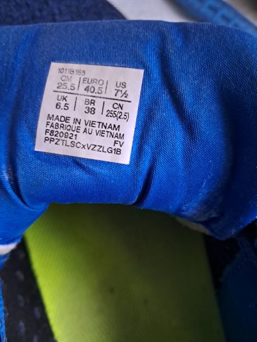 Кросівки Asics 40 р. 600 грн.