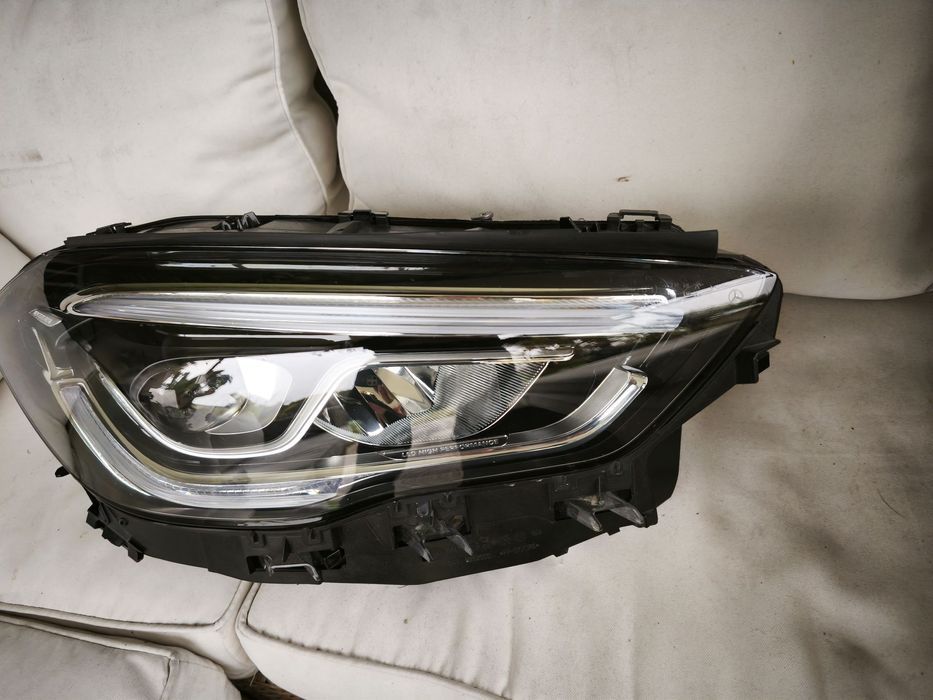 Farol direito full Led performance Mercedes GLA 247
