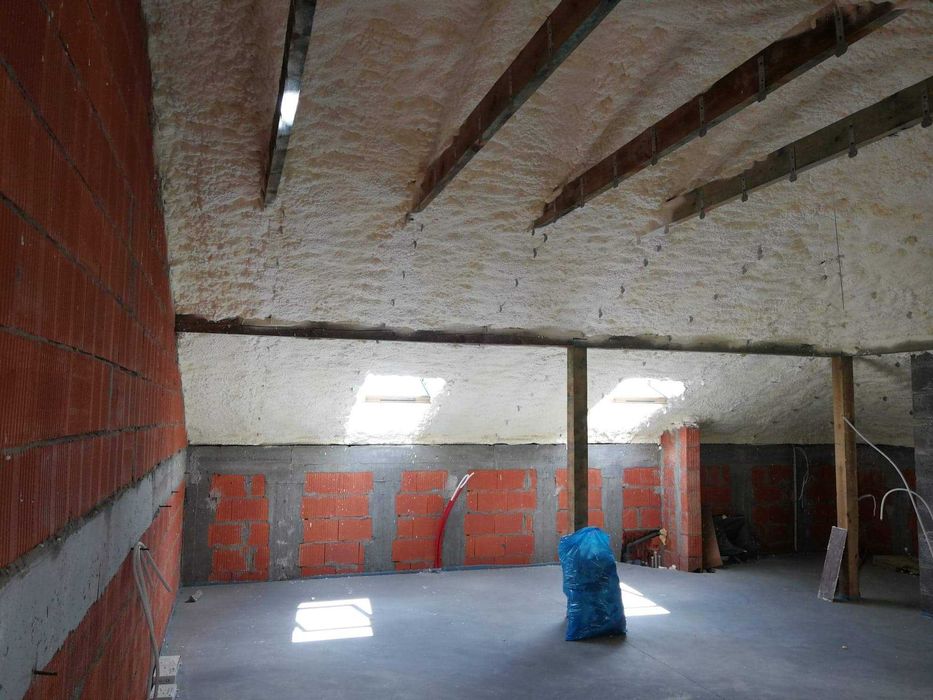 Ocieplanie Poddasza Pianką PUR, Docieplanie budynków, stropów PUR