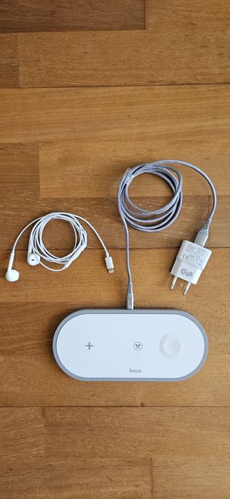 Ładowarka, słuchawki, 12 etui Iphone  11