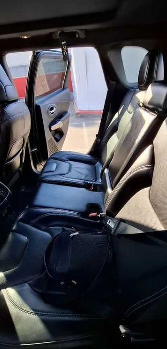 Jeep Cherokee 3.2 Latitude Plus 2020