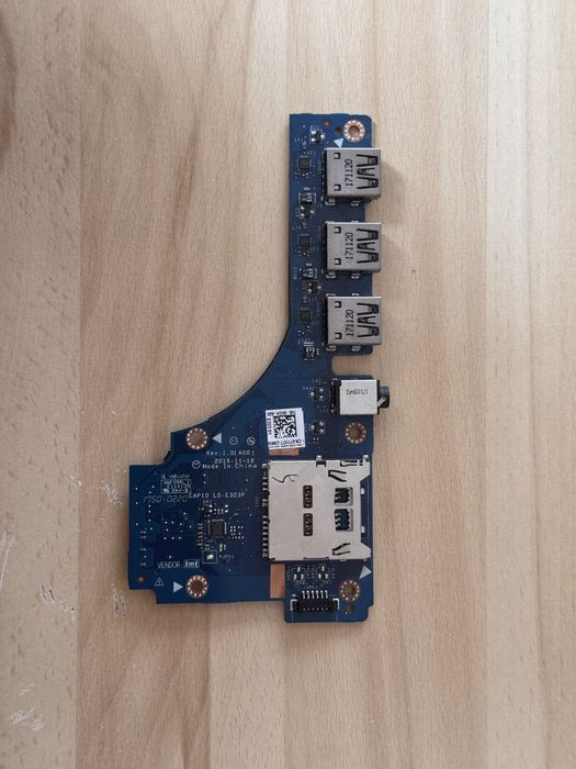 Dell Precision 7720 karta portów USB Audio Jack Karty SD
