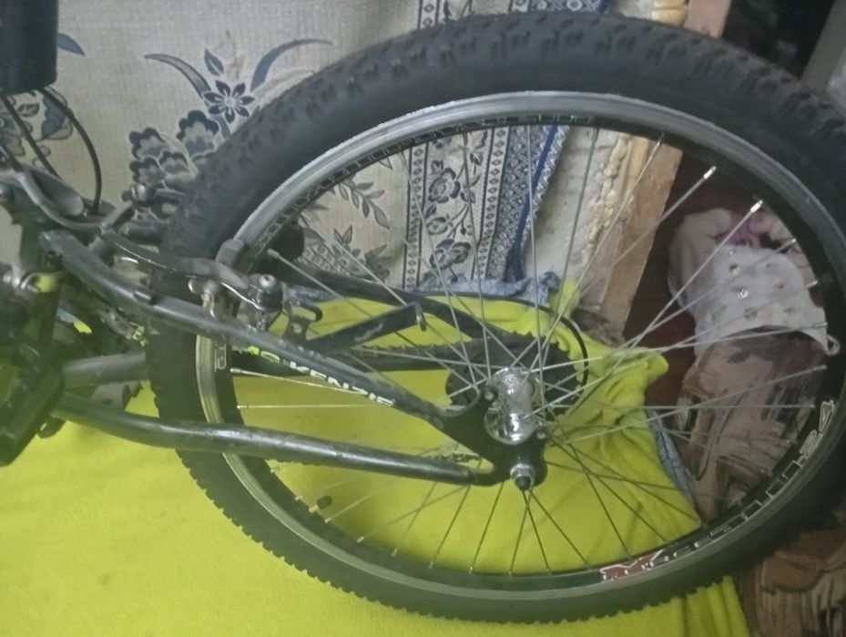 Продам недорого подростковий велосипед бу