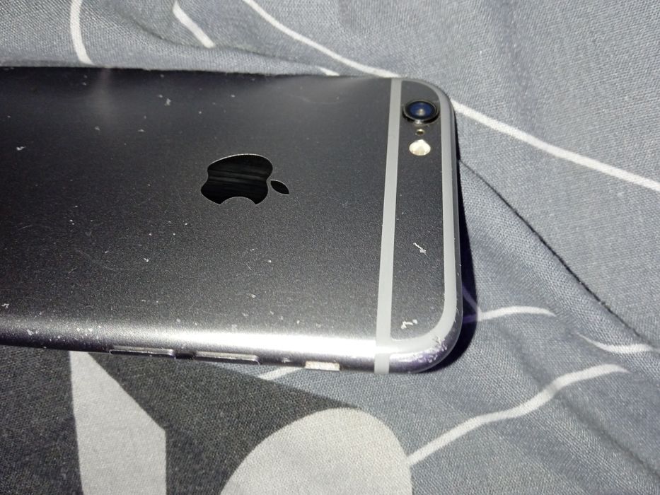 Айфон 5с на запчастини