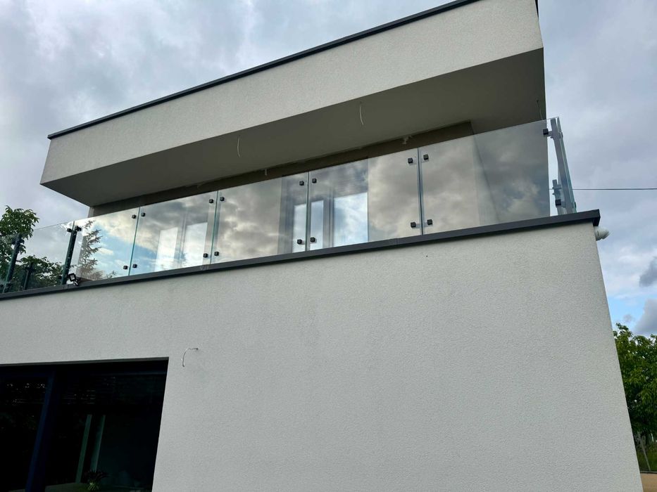 balustrady ze stali nierdzewnej i ze szkła