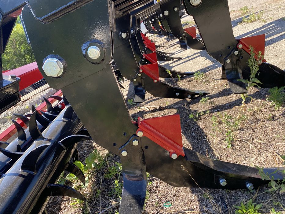 Глибокорозпушувач Чизель на МТЗ від 80к.с - 400 к.с Рихлітєль