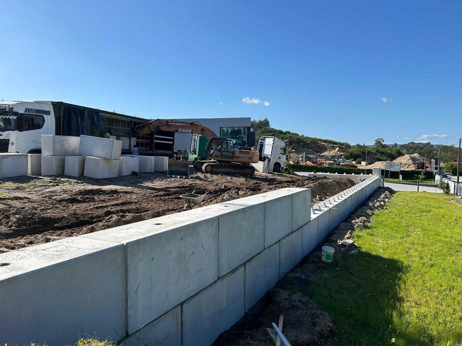 Muro Bloco maciço de Betão