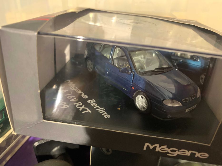 Miniatura 1:43 Renault Mégane I Berlina 1.6 16V RXT, de 1999
