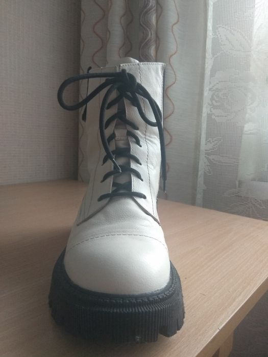 Черевики жіночі, зручні, стильні