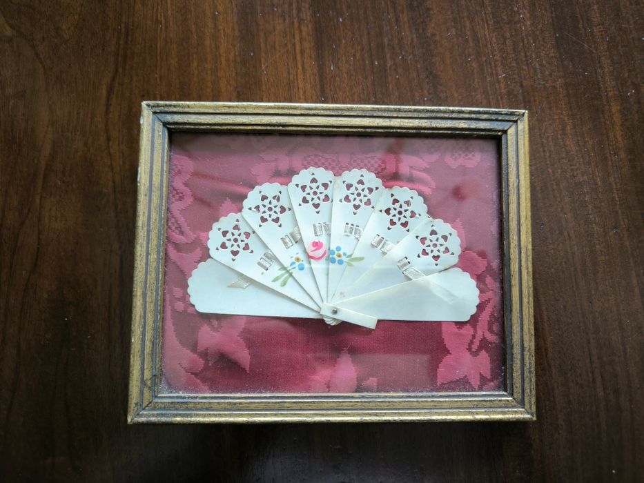 Moldura com espelho: Medidas: 30X2164551347000705123