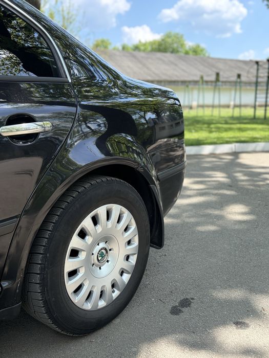 Skoda Superb 1.8
