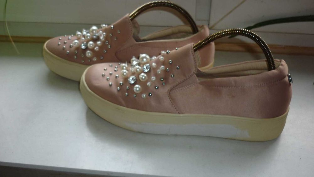 Steve Madden- atłasowe snikersy  r; 39