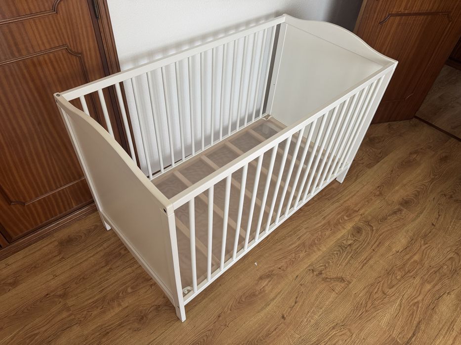 Berço SMAGORA + Colchao IKEA