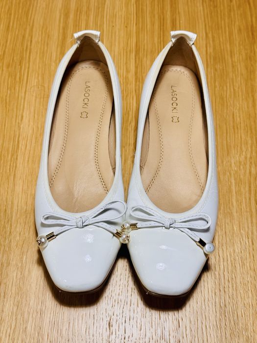Buty baleriny skórzane białe komunijne ślubne rozmiar 37