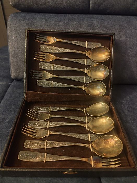 Zestaw sztućców platerowanych