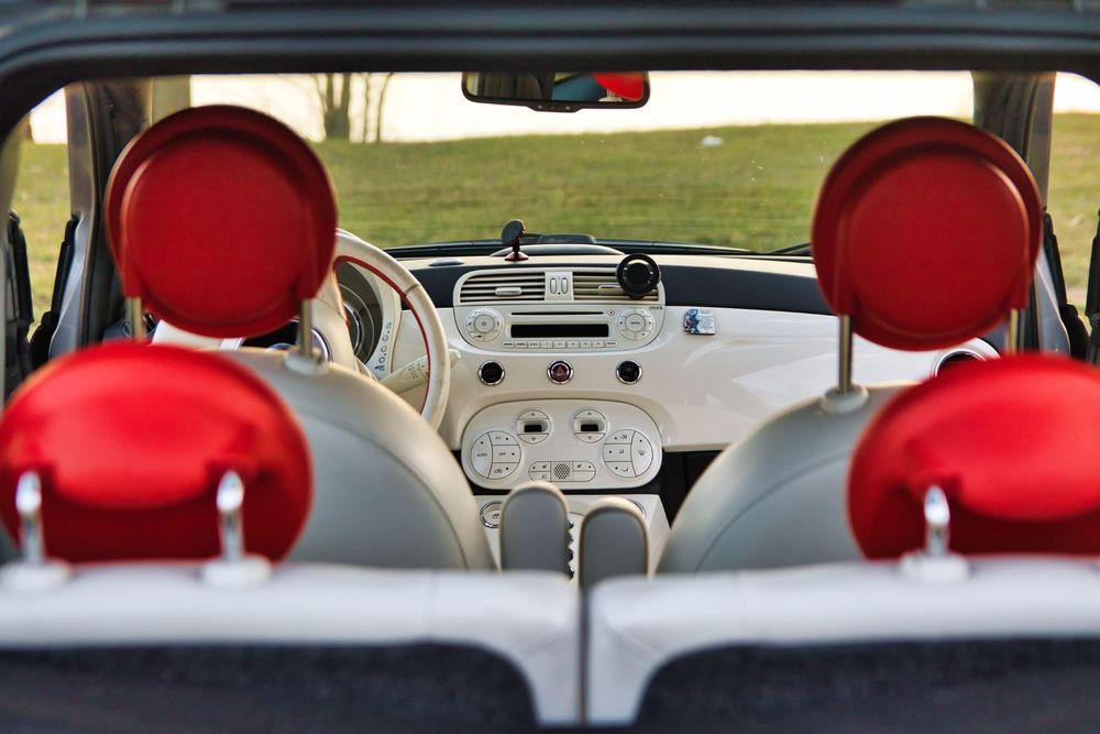 Fiat 500 Fiat 500e | Elektryczny | Idealny do miasta | Niski koszt jazdy |