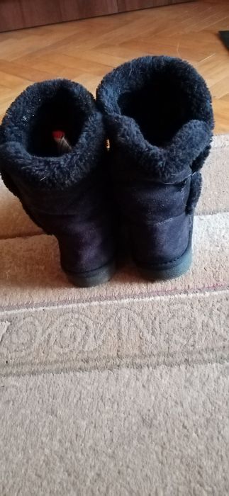 Взуття жіноче. Шкіряне