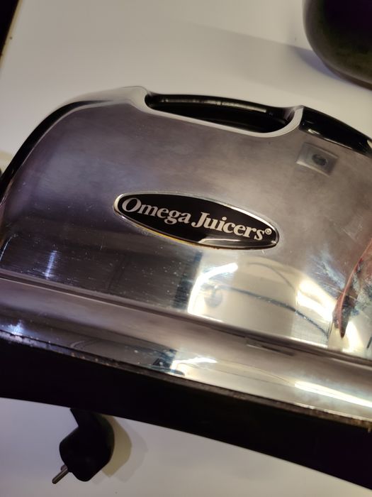 Slow Juicer Omega J8226