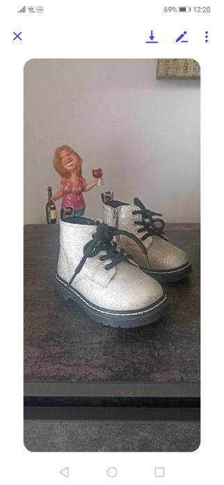 Дітячі черевички. Торг.