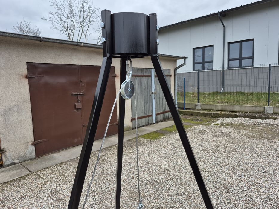 Grill trójnóg solidny!