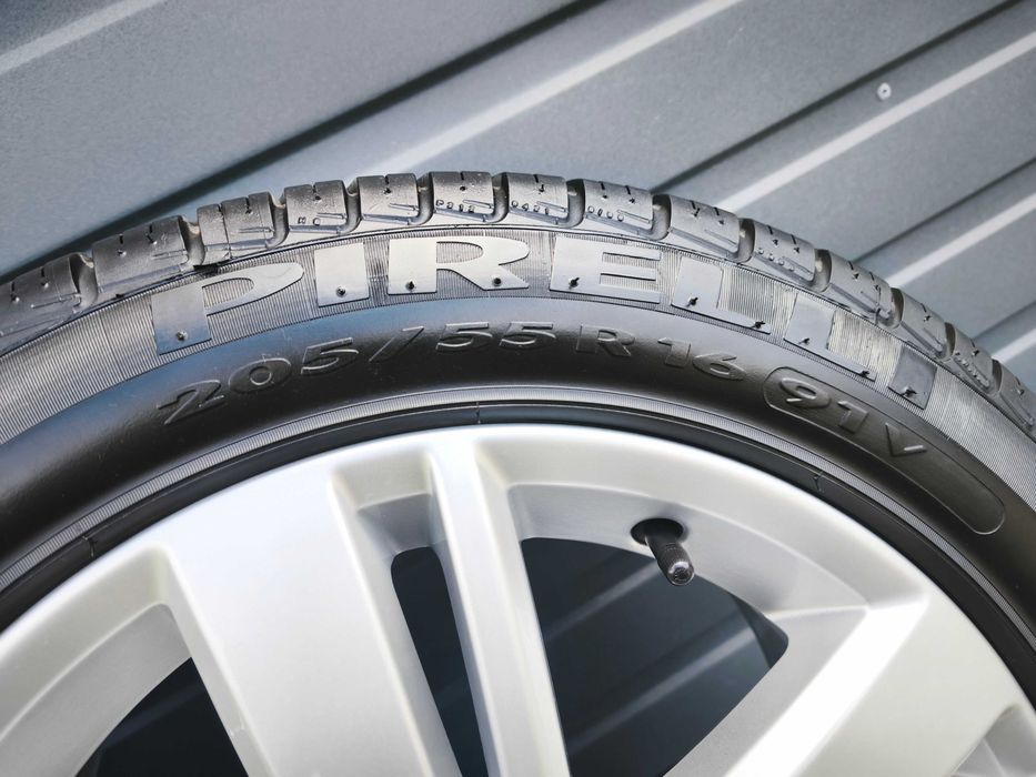 Oryginał VW 16" 5x112 Golf Touran Sharan Passat Jetta Sportsvan ŁADNE