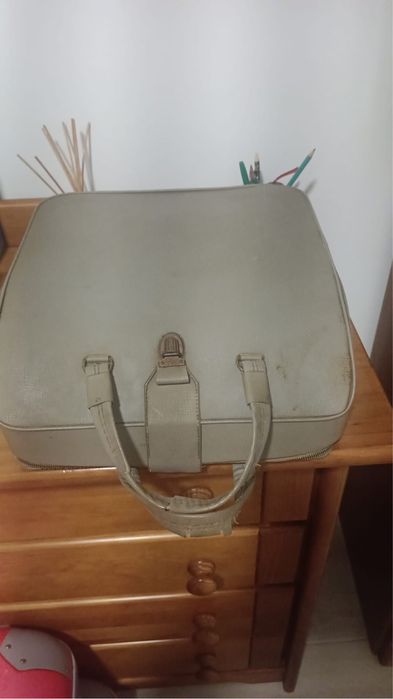 Vendo Maquina de Escrever Antiga