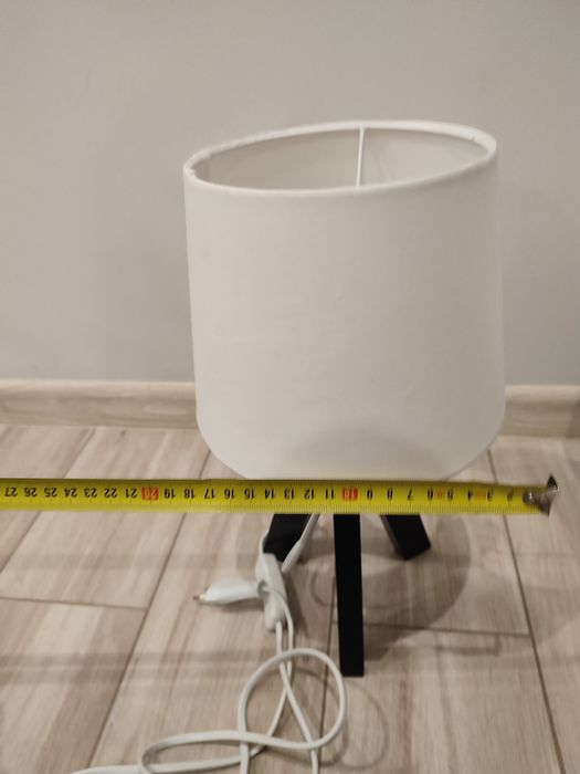 Lampki nocne do sypialni lub salonu