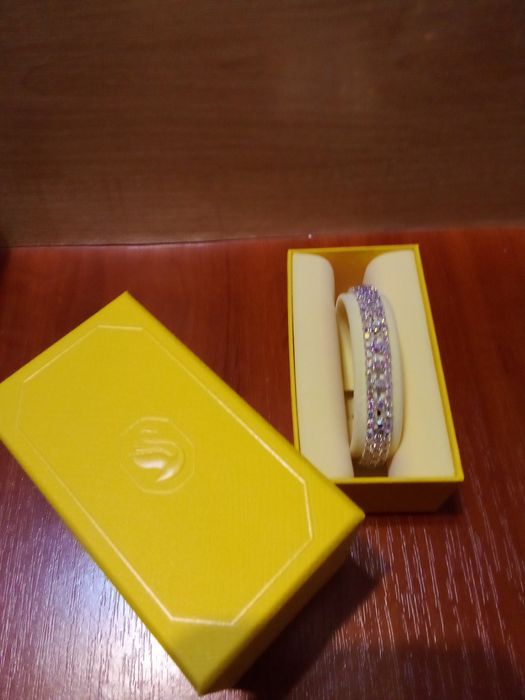 Продам браслет Swarovski