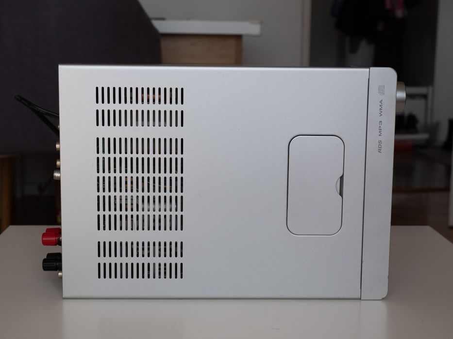 Onkyo CR-545 – amplituner  + pilot