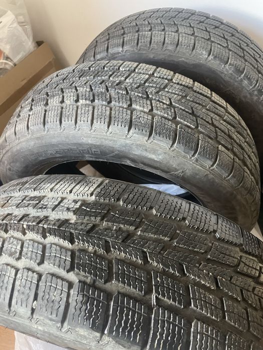 Три шини Firestone WeatherGrip 225/60 R18 100H (всесезонні)