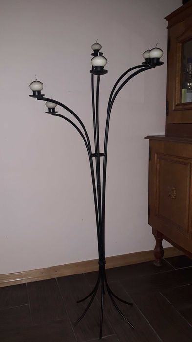 Świecznik metalowy sześcioramienny
