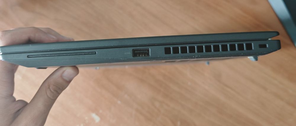 Lenovo Thinkpad T14s Gen3 i7-1270p