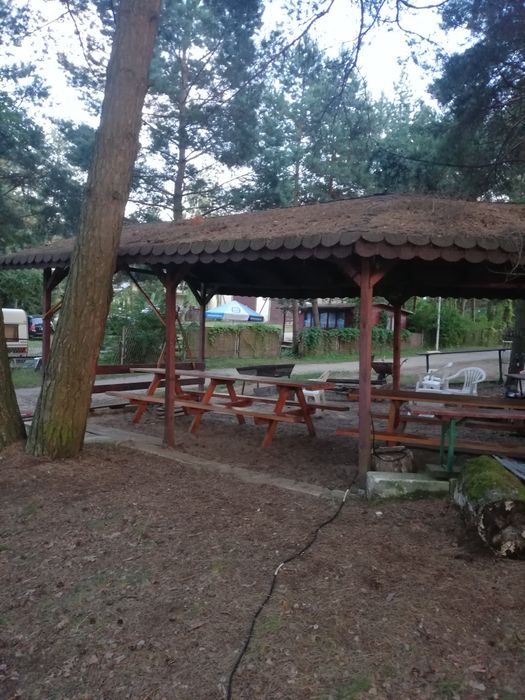 Drewniany domek nad jeziorem Tajty