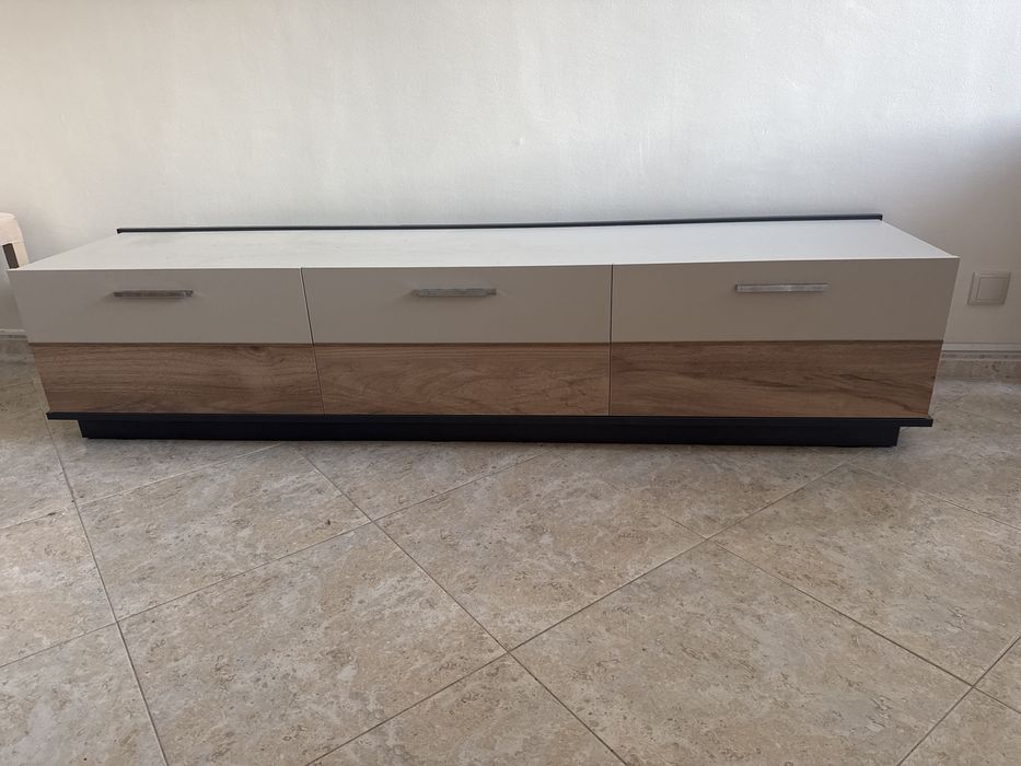 Móvel para televisão