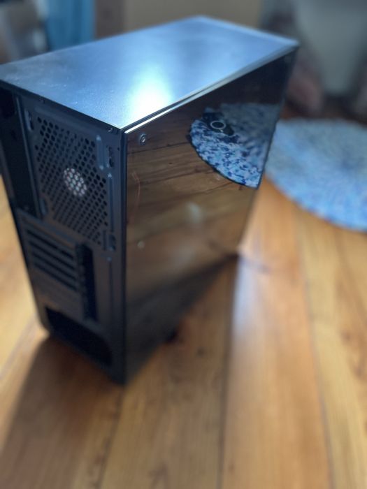 Caixa ASUS ROG com 4 ventoínhas