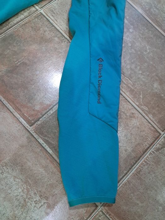 Куртка Black Diamond First Light Hybrid Hoody