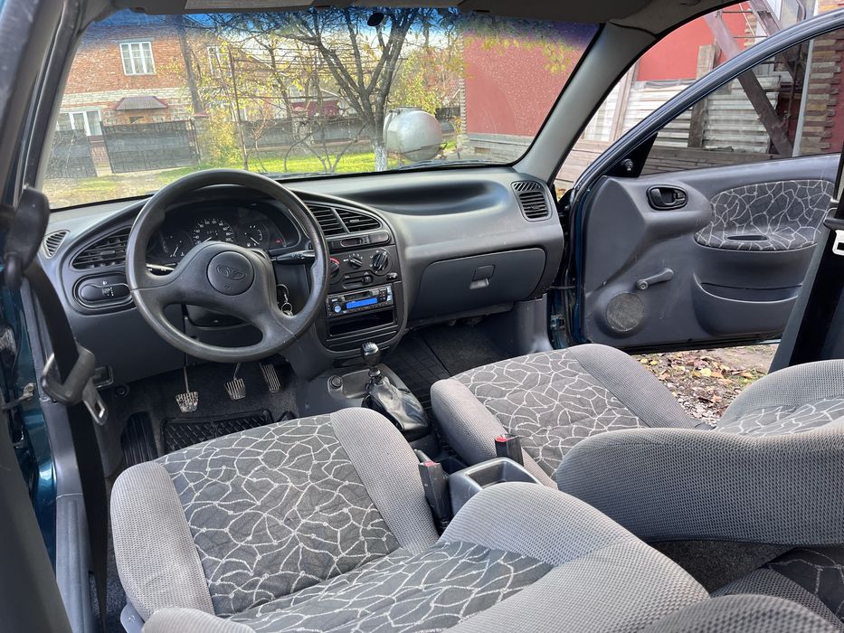 Продаю автомобіль Daewoo sens